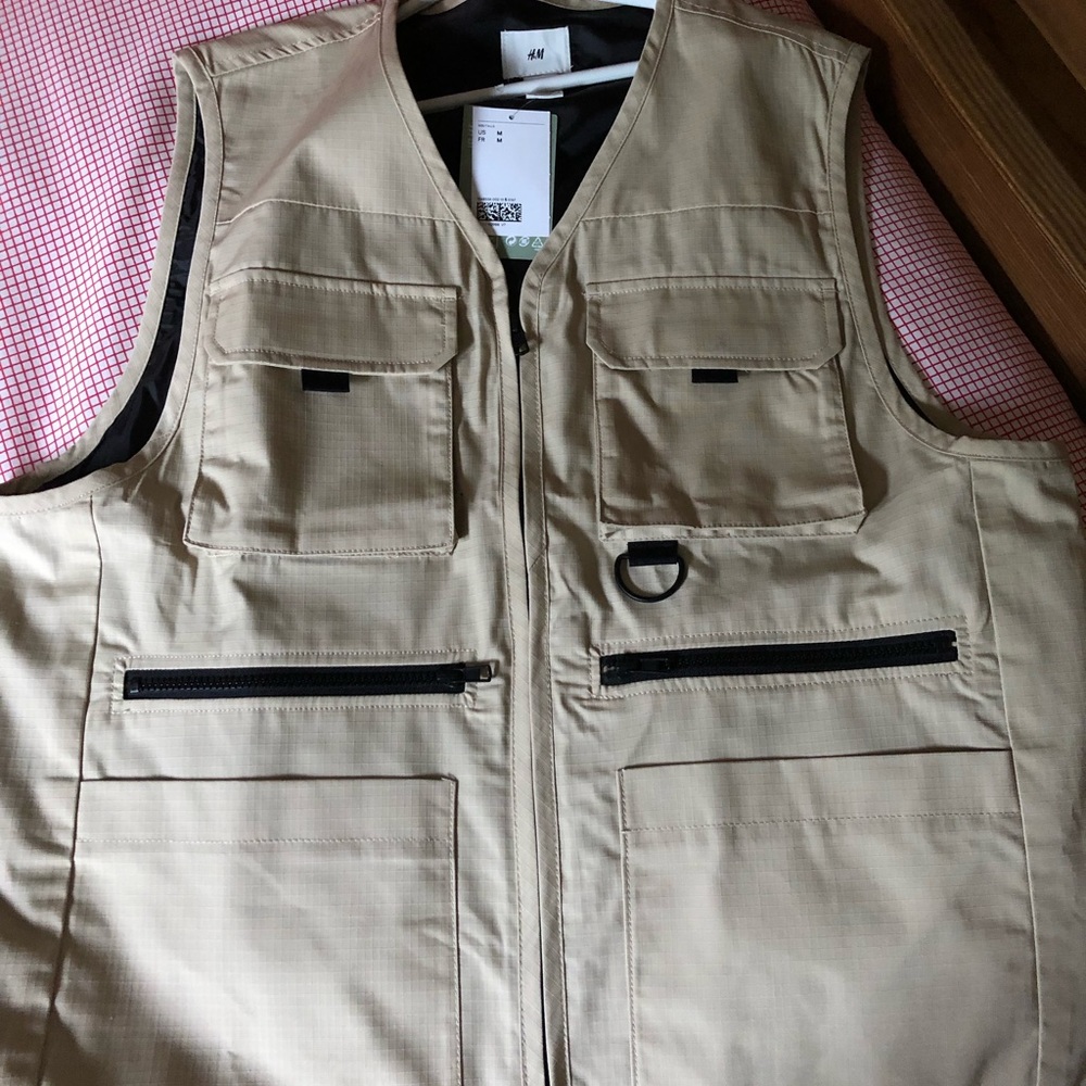 Ripstop Utility Vest - Picture 2 of 3